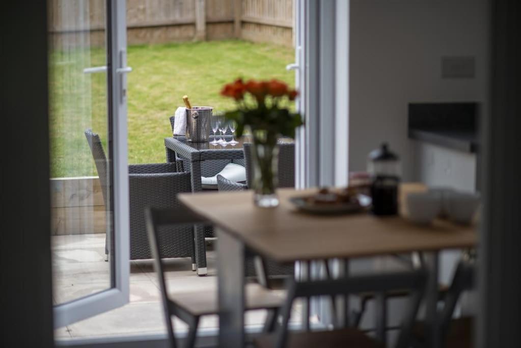 Cosy 3 Bed Near Beaches, Cardiff & Brecon Beacons Coity Luaran gambar