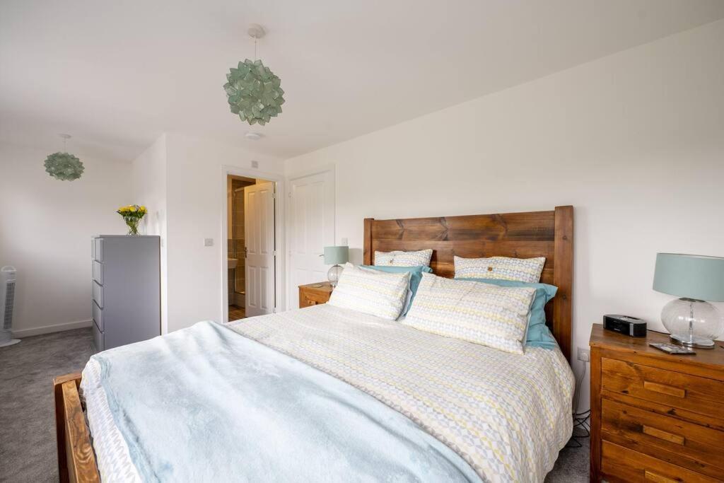 Cosy 3 Bed Near Beaches, Cardiff & Brecon Beacons Coity Luaran gambar