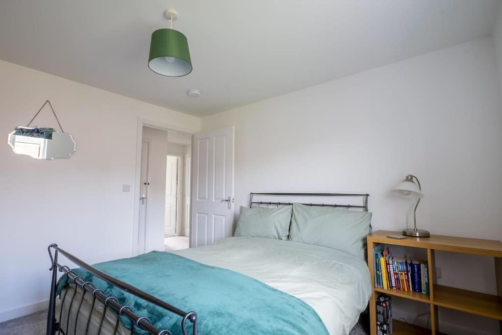 Cosy 3 Bed Near Beaches, Cardiff & Brecon Beacons Coity Luaran gambar