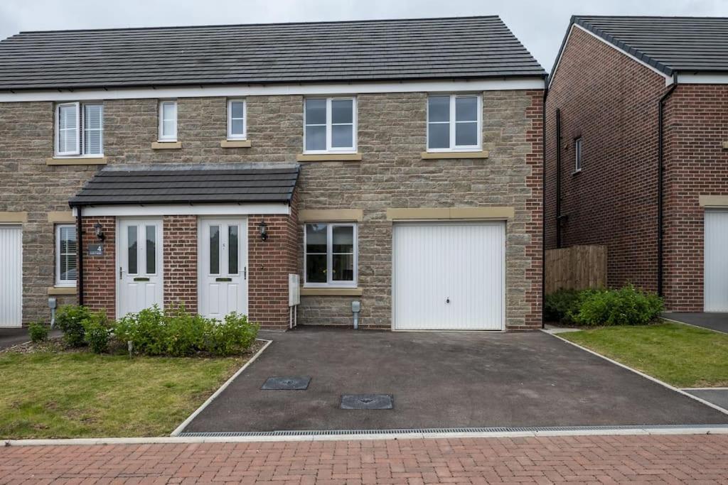 Cosy 3 Bed Near Beaches, Cardiff & Brecon Beacons Coity Luaran gambar
